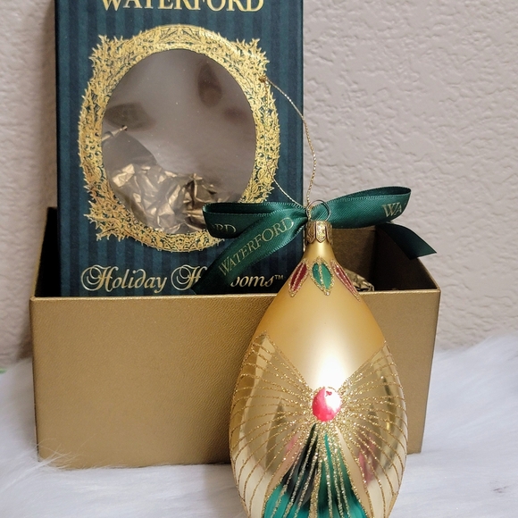 WATERFORD HOLIDAY HEIRLOOMS 1998 DATED EGG CHRISTMAS ORNAMENT - Picture 9 of 16